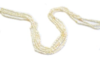 PERLA DE RIO CULTIVADA ARROCITO 2-3MM (VENTA POR SARTA)